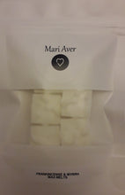 Load image into Gallery viewer, Festive Feels Frankincense and Myrrh Wax Melts