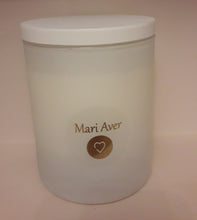 Load image into Gallery viewer, Festive Feels - Frankincense and Myrrh Winter White Candle Sml